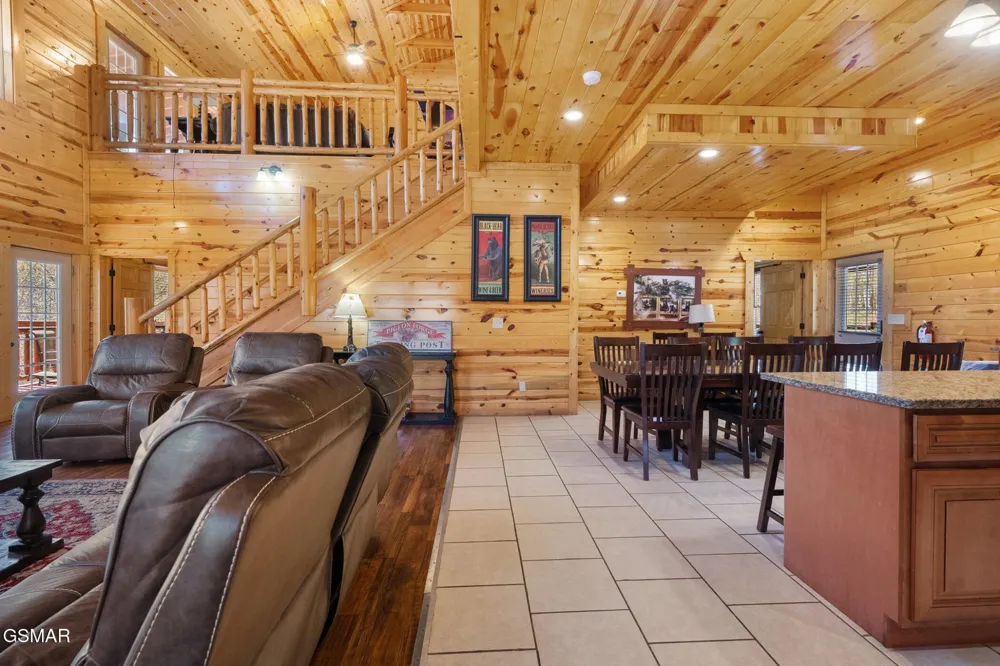 4355 Forest Ridge Way Pigeon Forge, TN 37863