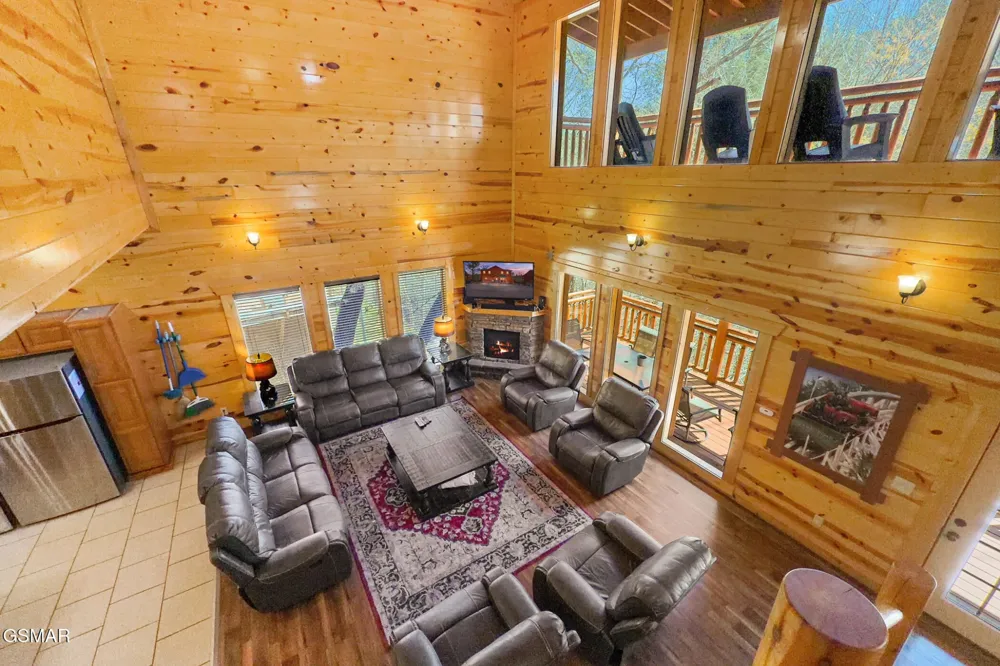 4355 Forest Ridge Way Pigeon Forge, TN 37863