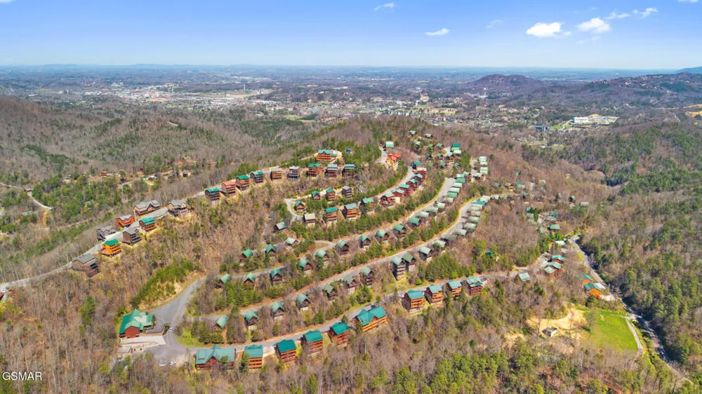 4355 Forest Ridge Way Pigeon Forge, TN 37863