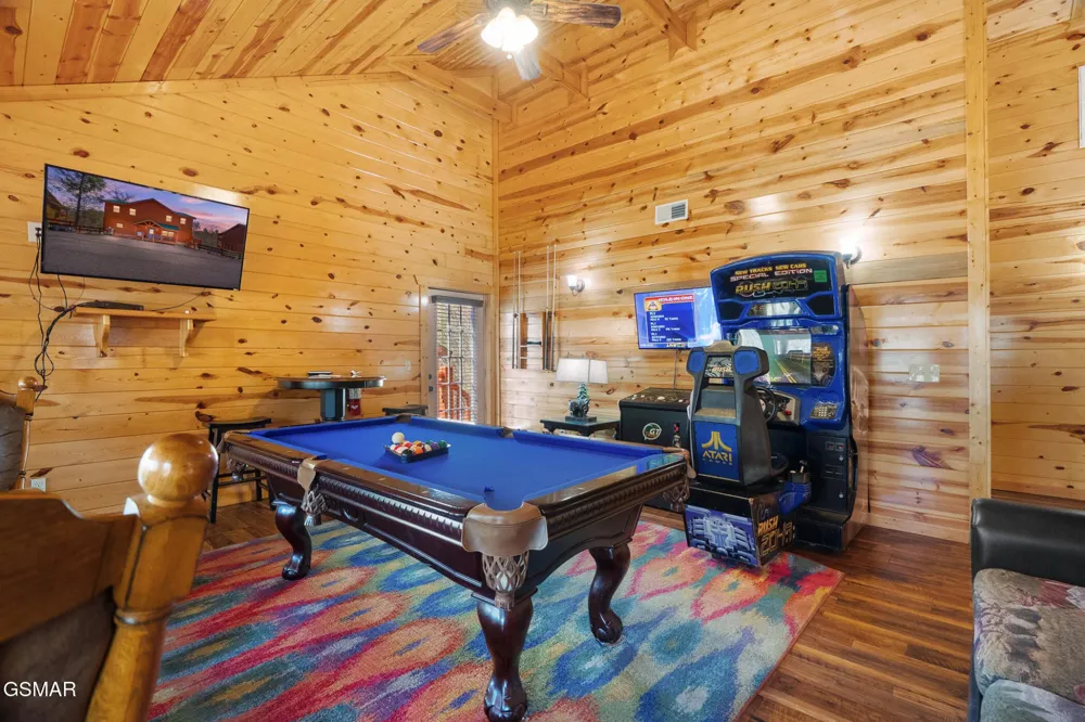 4355 Forest Ridge Way Pigeon Forge, TN 37863