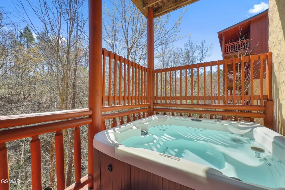 4355 Forest Ridge Way Pigeon Forge, TN 37863
