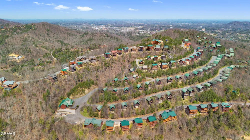 4355 Forest Ridge Way Pigeon Forge, TN 37863