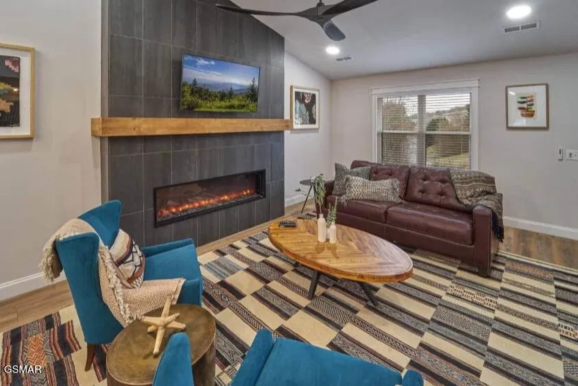 2814 Seth Road #13 Pigeon Forge, TN 37863