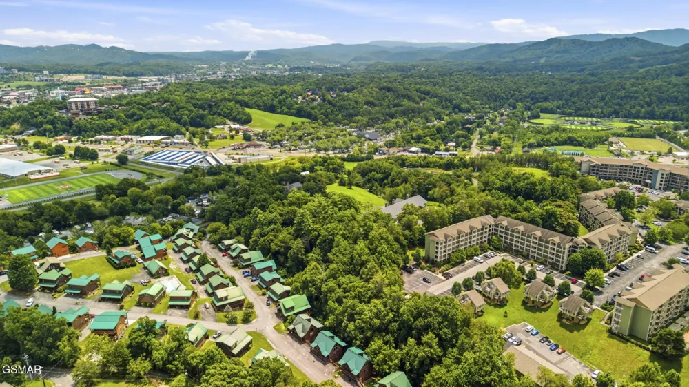 605 Cherry Blossom Way Pigeon Forge, TN 37863