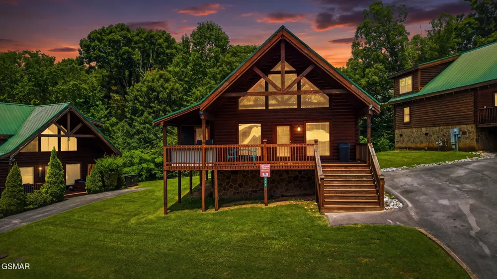 605 Cherry Blossom Way Pigeon Forge, TN 37863