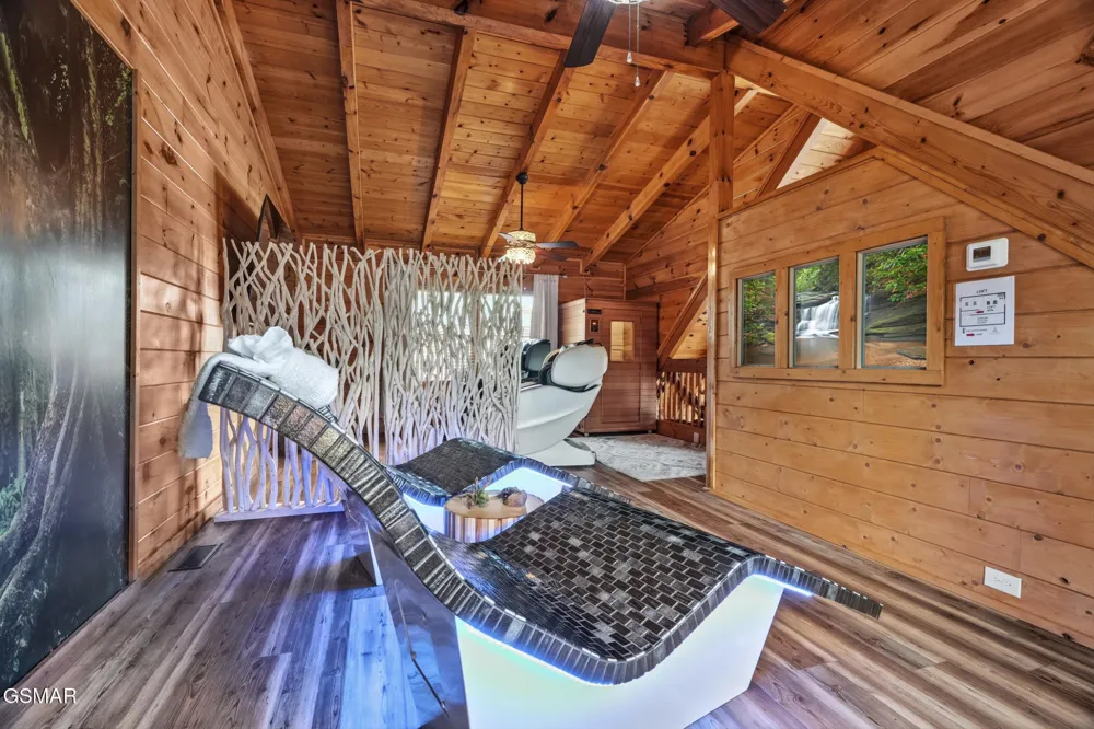 605 Cherry Blossom Way Pigeon Forge, TN 37863