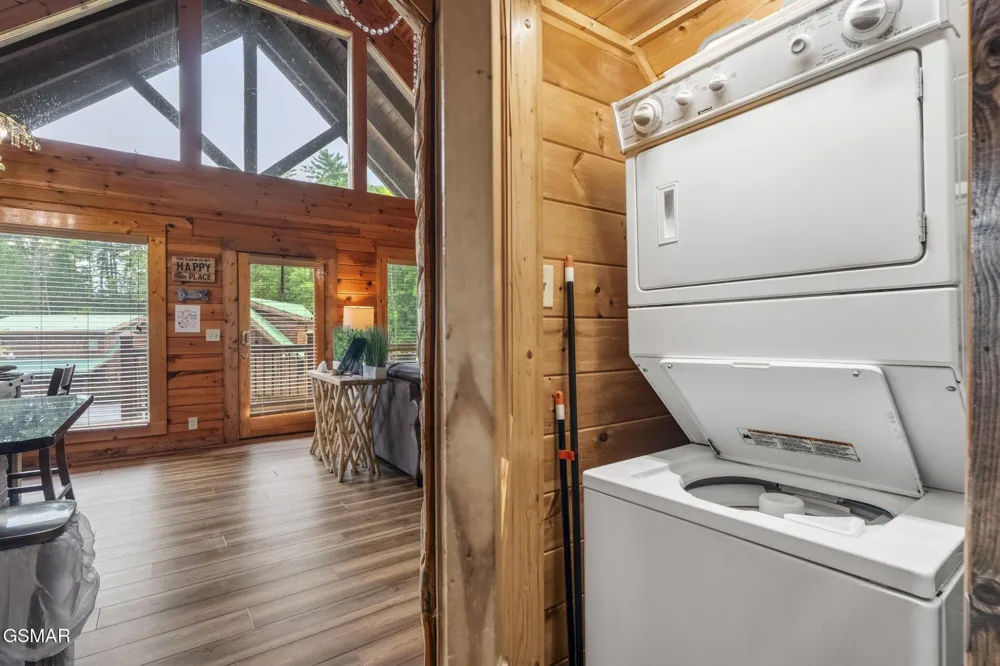 605 Cherry Blossom Way Pigeon Forge, TN 37863