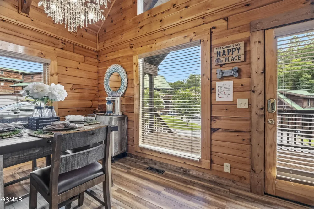 605 Cherry Blossom Way Pigeon Forge, TN 37863