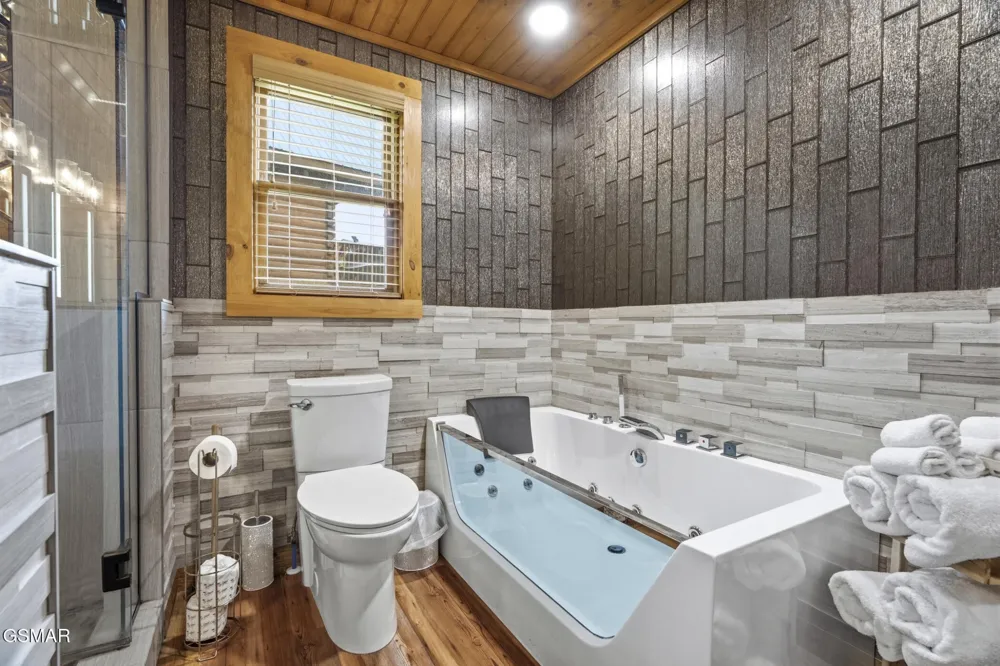 605 Cherry Blossom Way Pigeon Forge, TN 37863