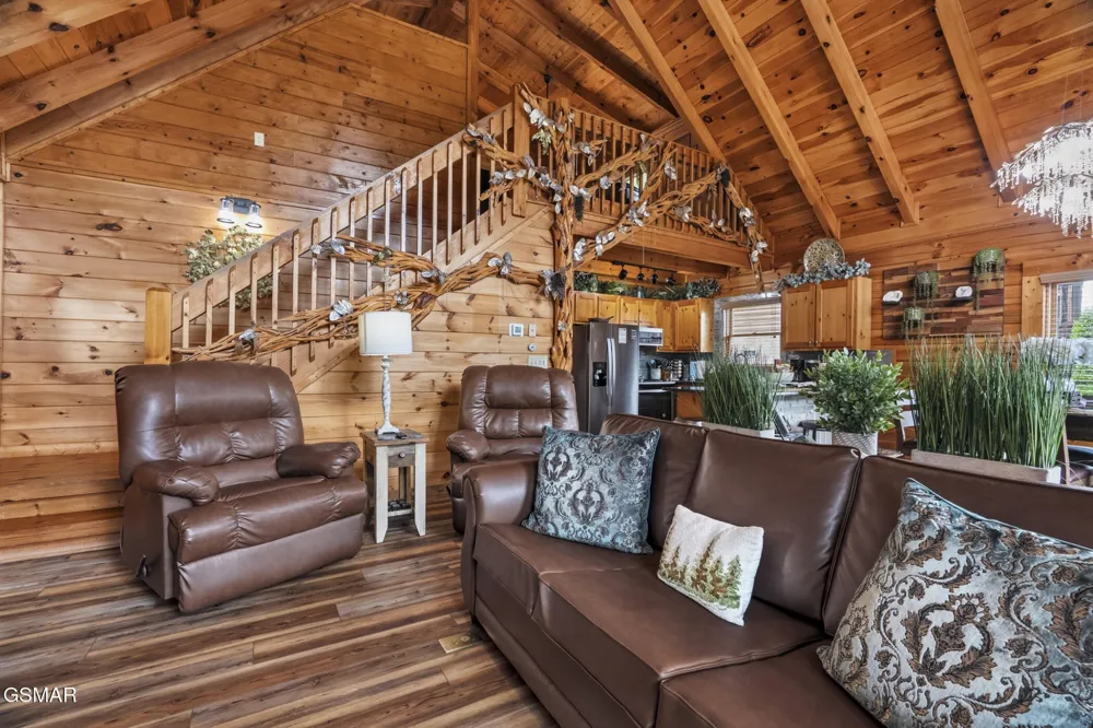 605 Cherry Blossom Way Pigeon Forge, TN 37863
