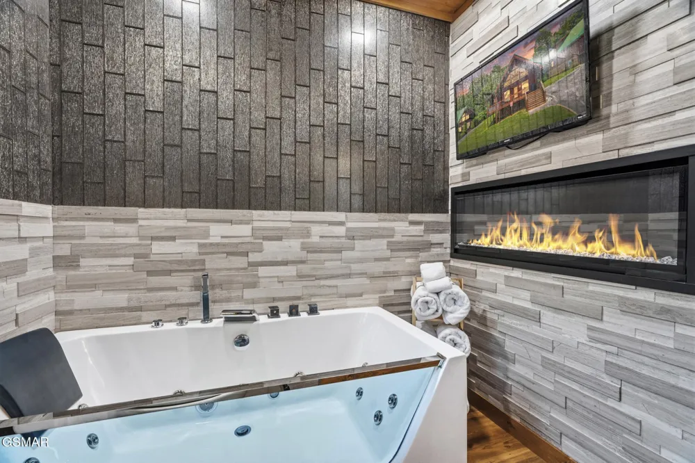 605 Cherry Blossom Way Pigeon Forge, TN 37863
