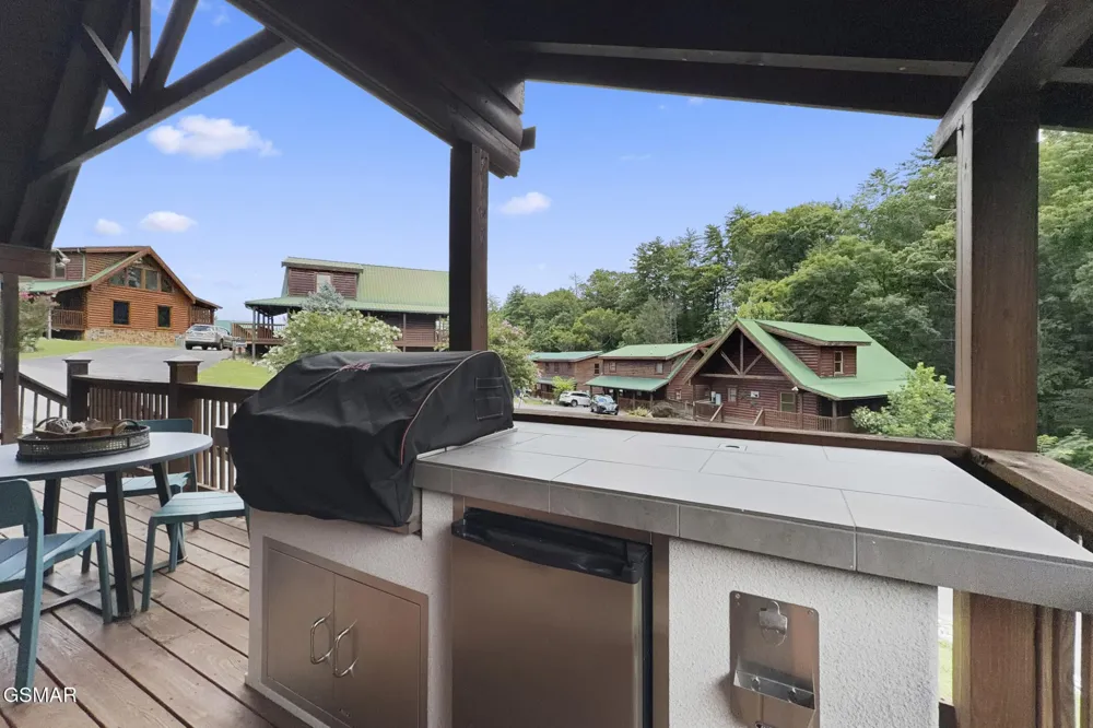 605 Cherry Blossom Way Pigeon Forge, TN 37863