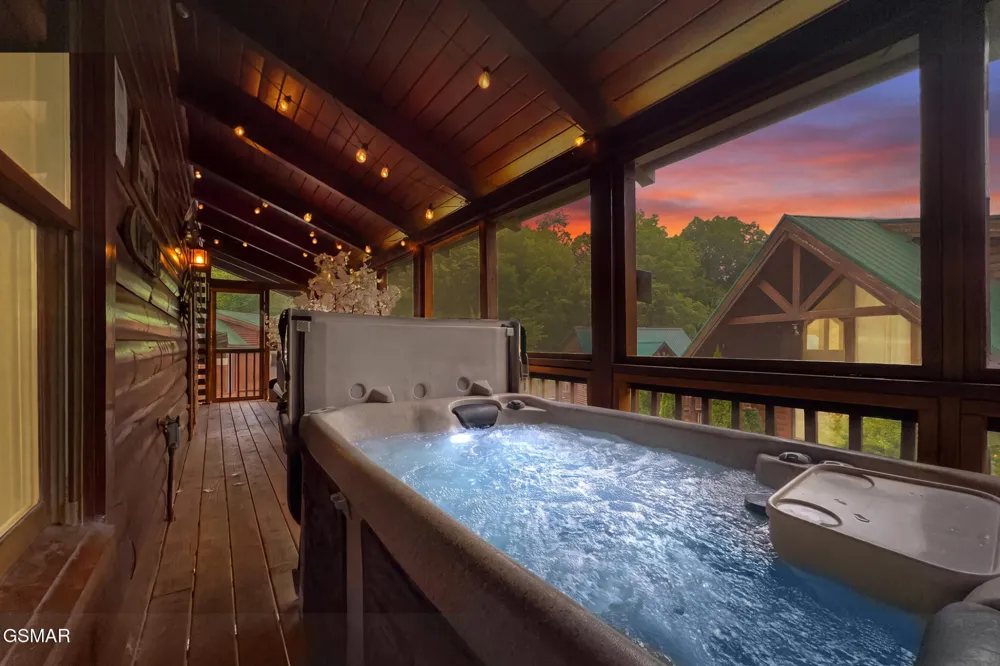 605 Cherry Blossom Way Pigeon Forge, TN 37863