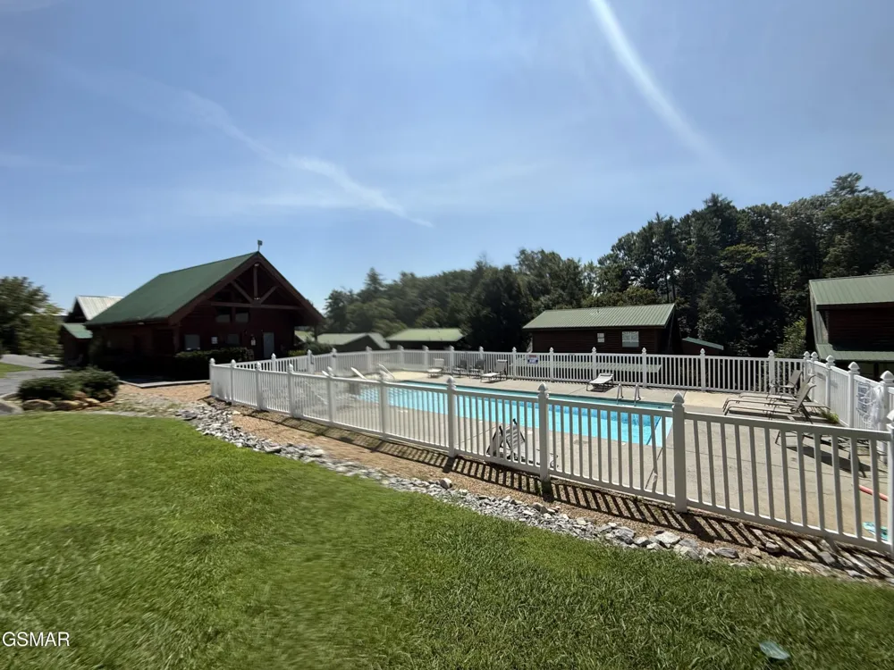 605 Cherry Blossom Way Pigeon Forge, TN 37863