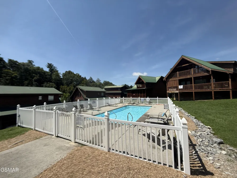 605 Cherry Blossom Way Pigeon Forge, TN 37863