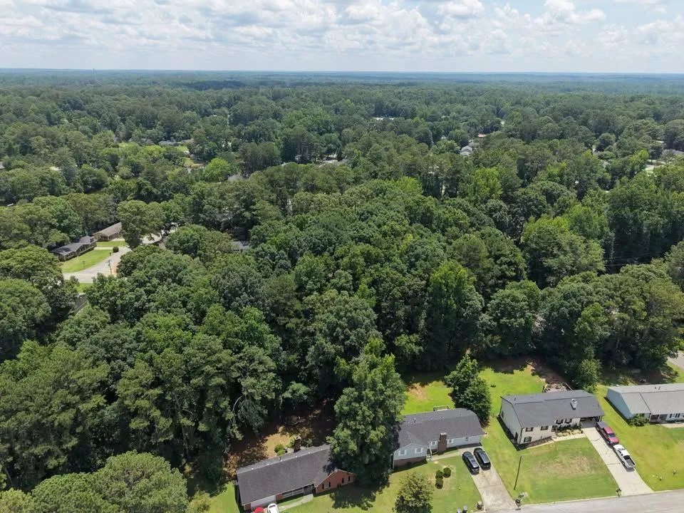 656 Lakeridge Drive SE Conyers, GA 30094