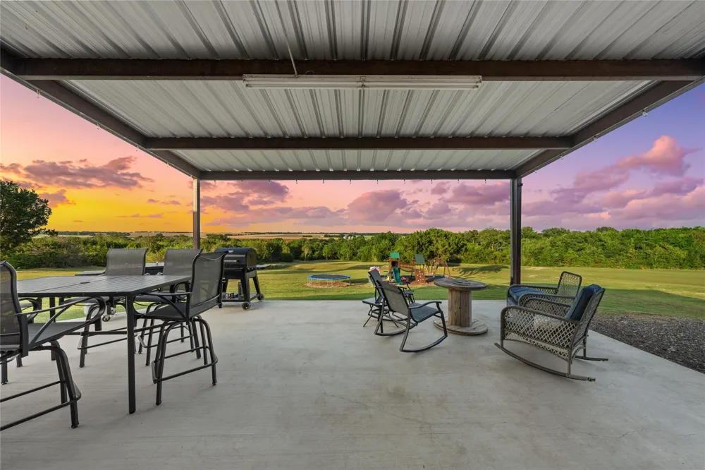 2967 Woodlawn Road Bruceville, TX 76630
