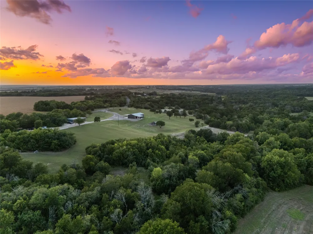 2967 Woodlawn Road Bruceville, TX 76630