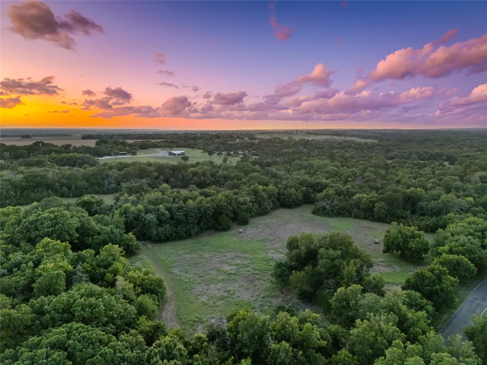 2967 Woodlawn Road Bruceville, TX 76630