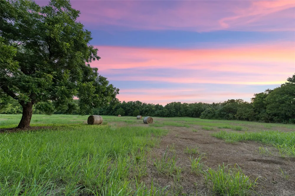 2967 Woodlawn Road Bruceville, TX 76630