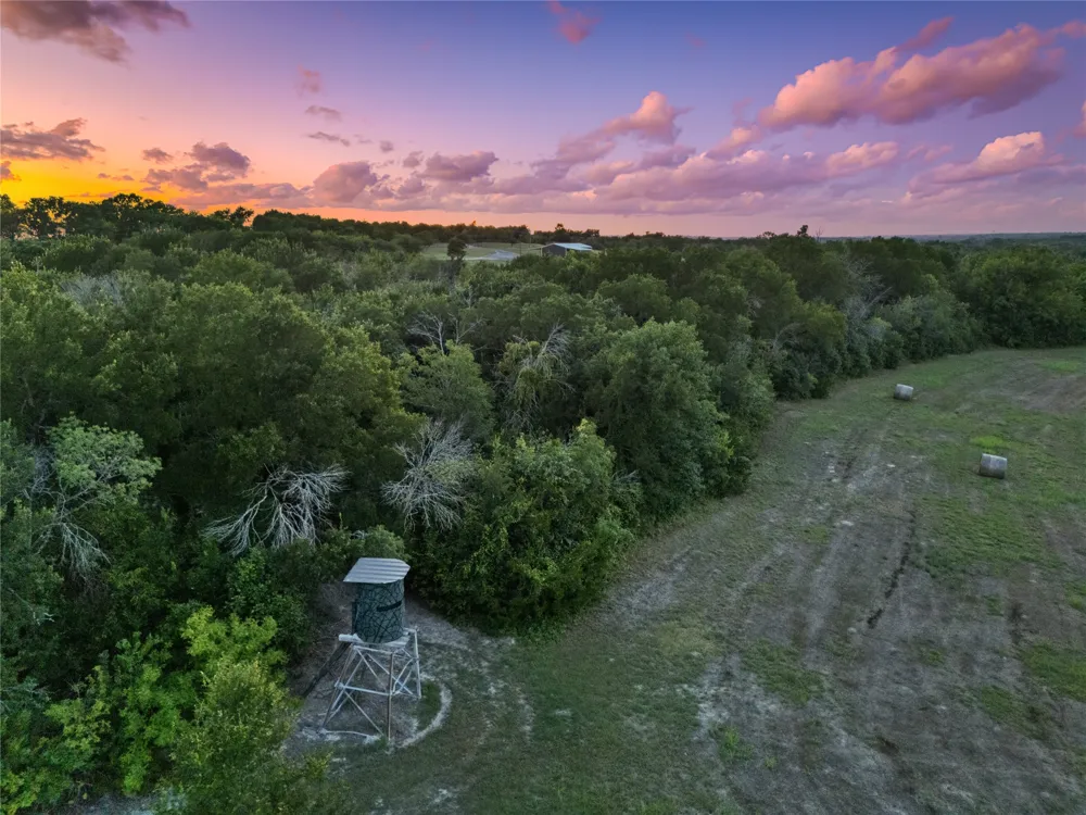 2967 Woodlawn Road Bruceville, TX 76630