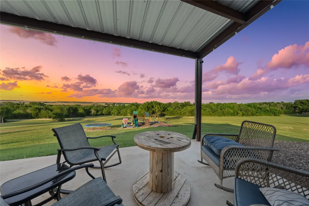 2967 Woodlawn Road Bruceville, TX 76630