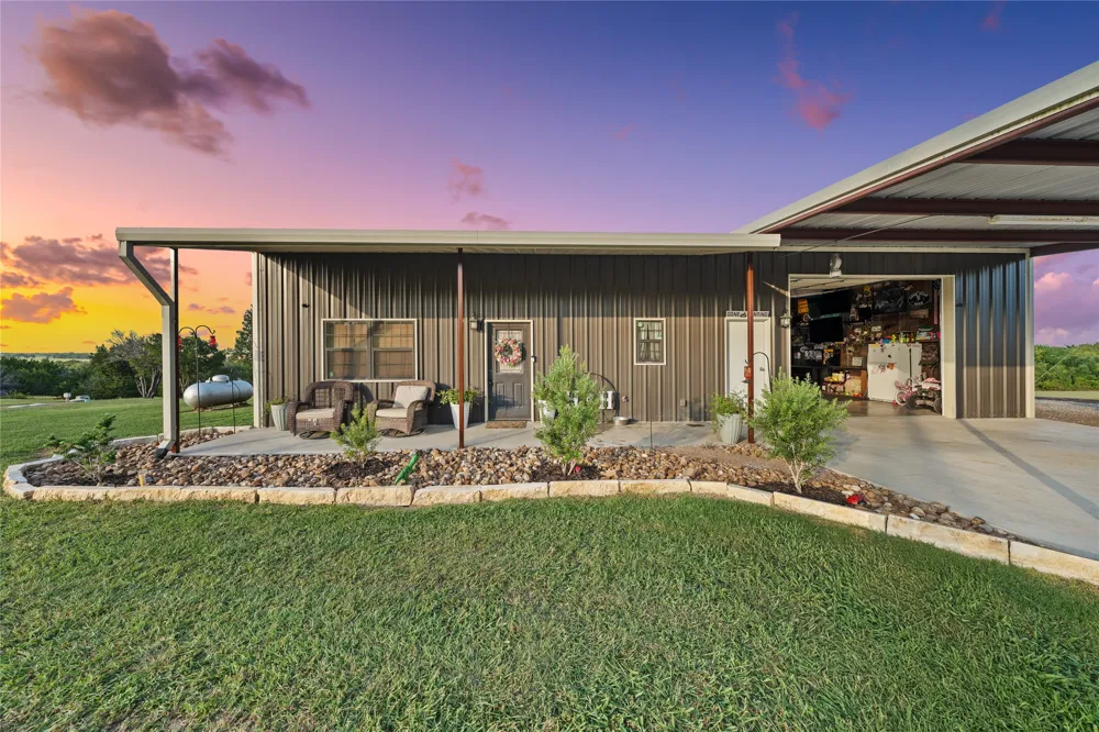 2967 Woodlawn Road Bruceville, TX 76630