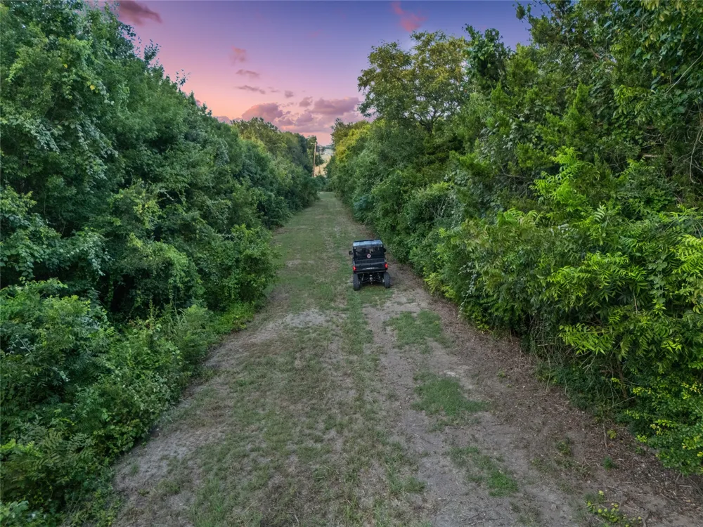 2967 Woodlawn Road Bruceville, TX 76630