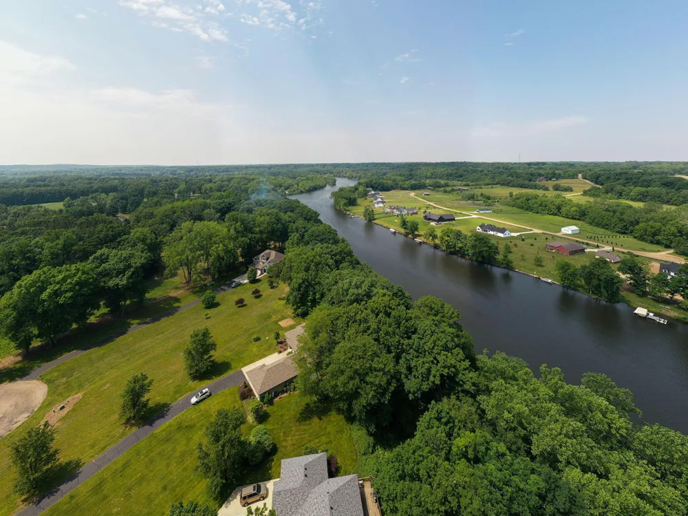 4645 River Pointe Boulevard Niles, MI 49120