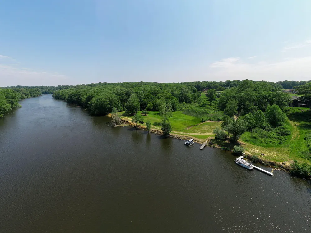 4645 River Pointe Boulevard Niles, MI 49120
