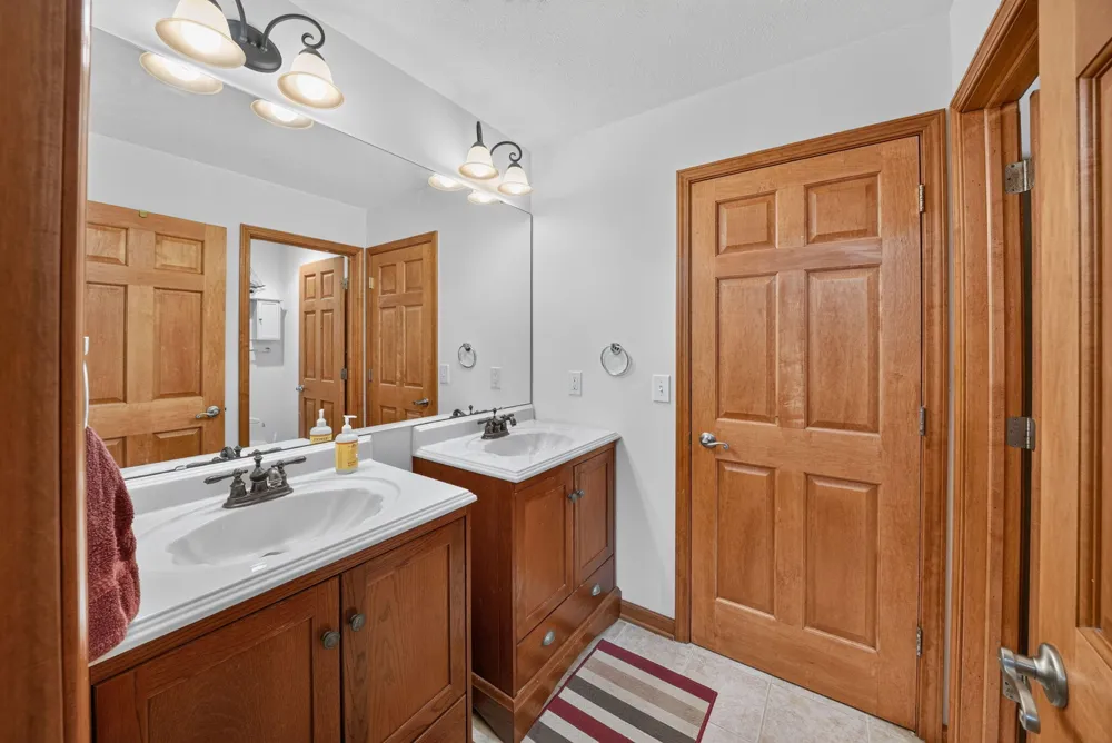 4645 River Pointe Boulevard Niles, MI 49120
