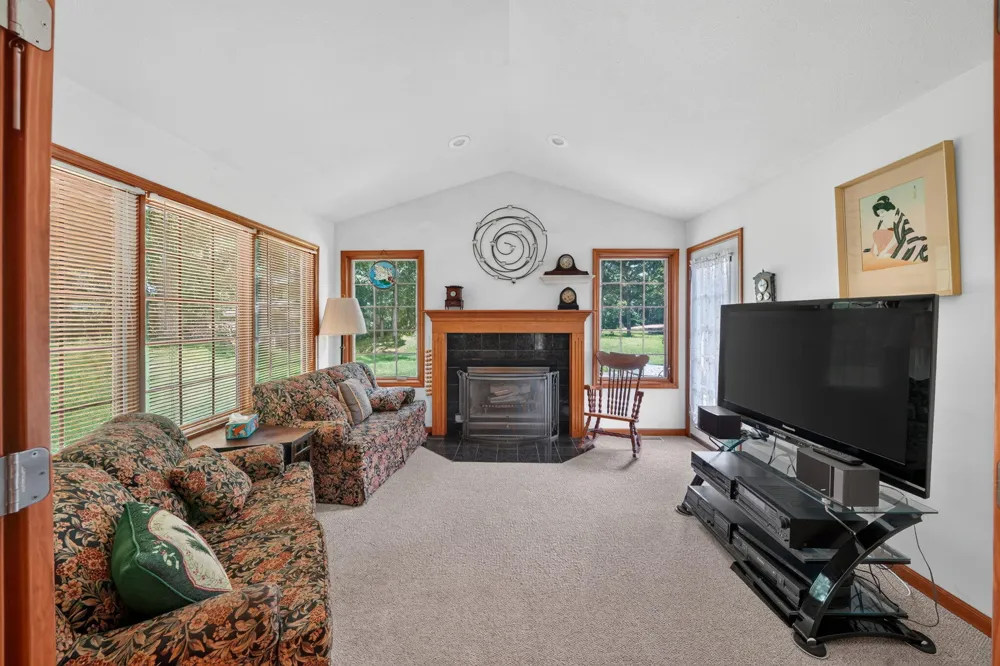 4645 River Pointe Boulevard Niles, MI 49120