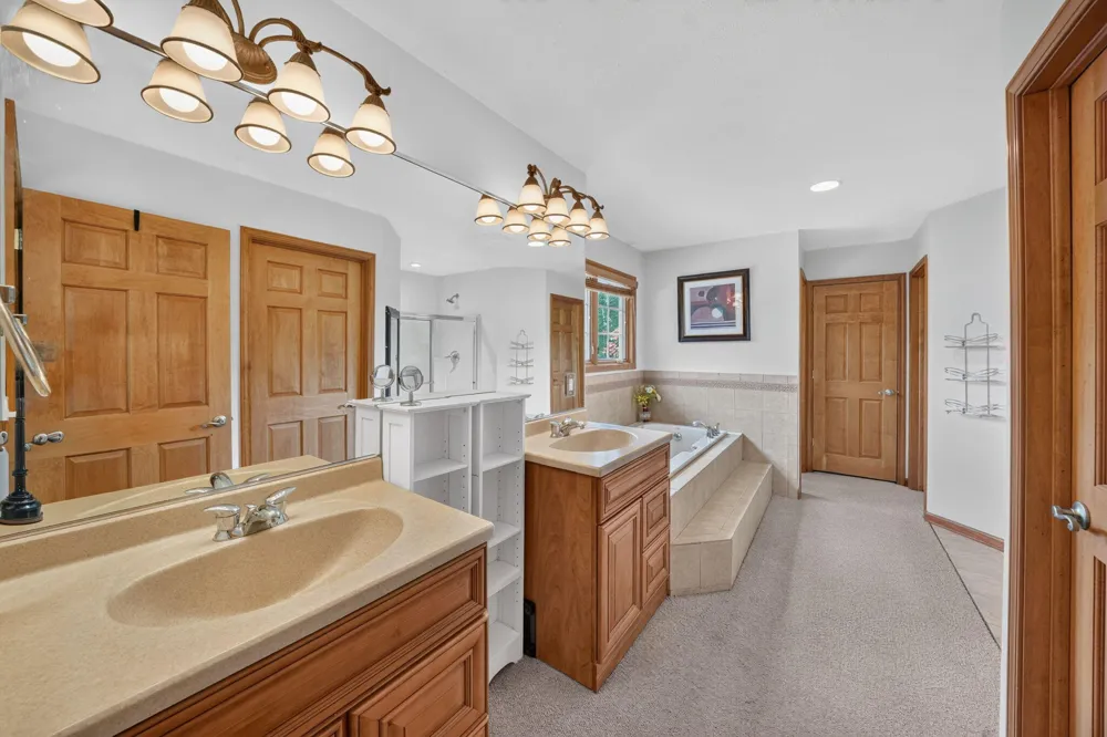 4645 River Pointe Boulevard Niles, MI 49120