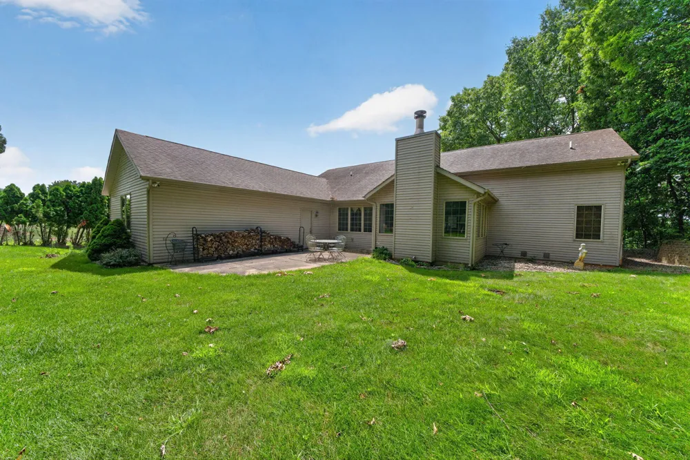 4645 River Pointe Boulevard Niles, MI 49120