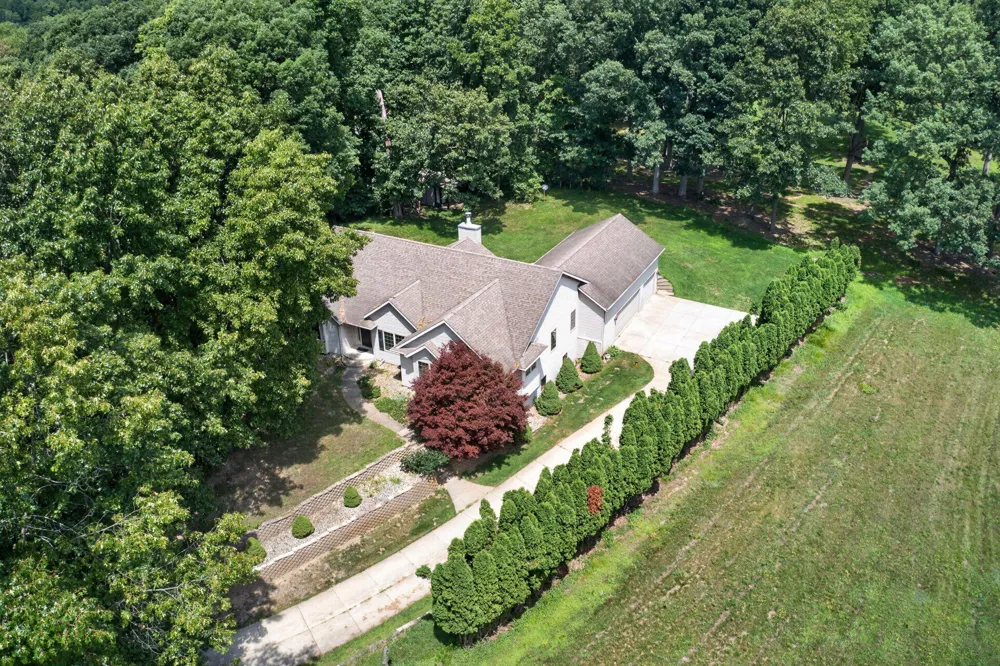 4645 River Pointe Boulevard Niles, MI 49120