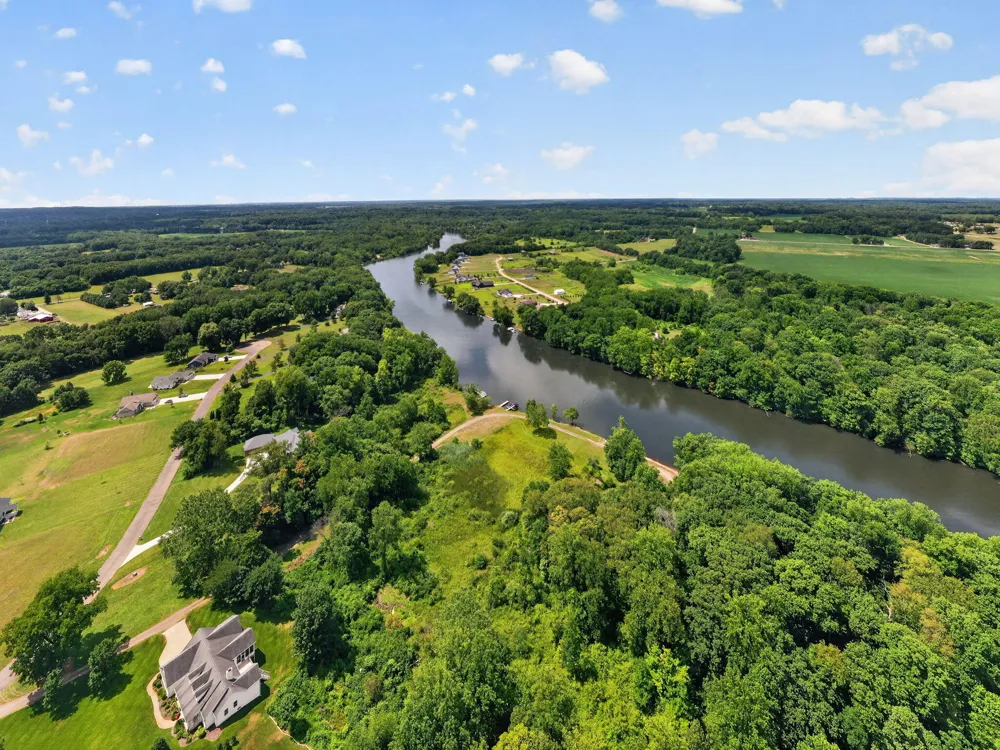4645 River Pointe Boulevard Niles, MI 49120