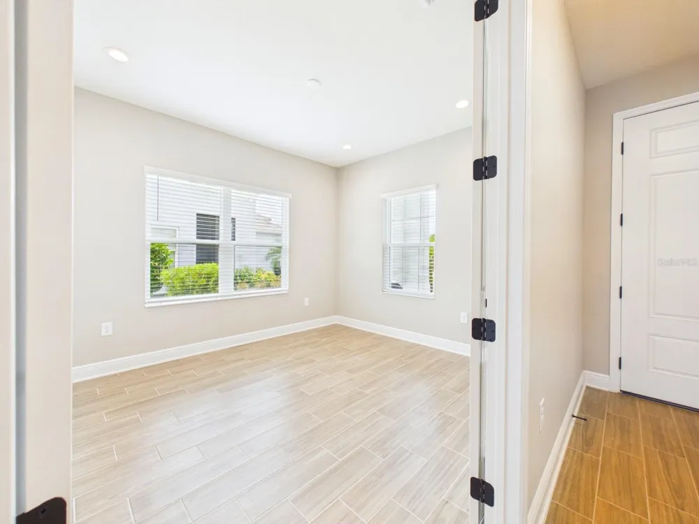 10012 LAKE WALES CIRCLE Sarasota, FL 34241