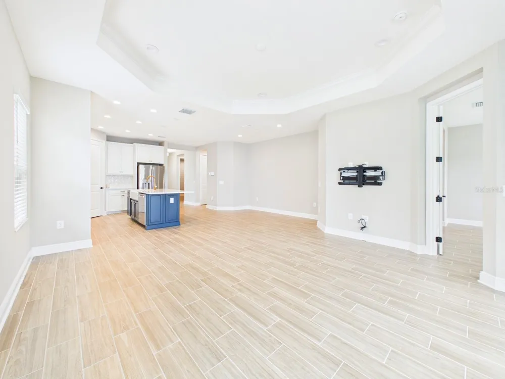 10012 LAKE WALES CIRCLE Sarasota, FL 34241