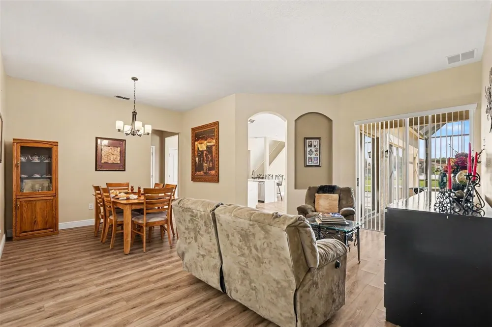 25741 RISEN STAR DR Wesley Chapel, FL 33544