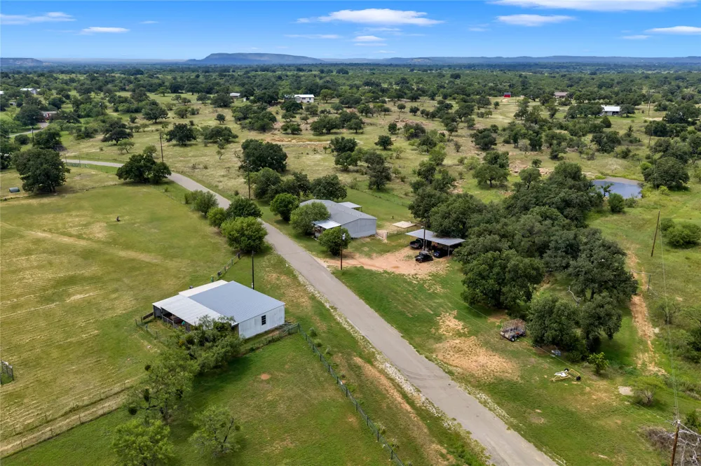 153 Lariat Lane Llano, TX 78643