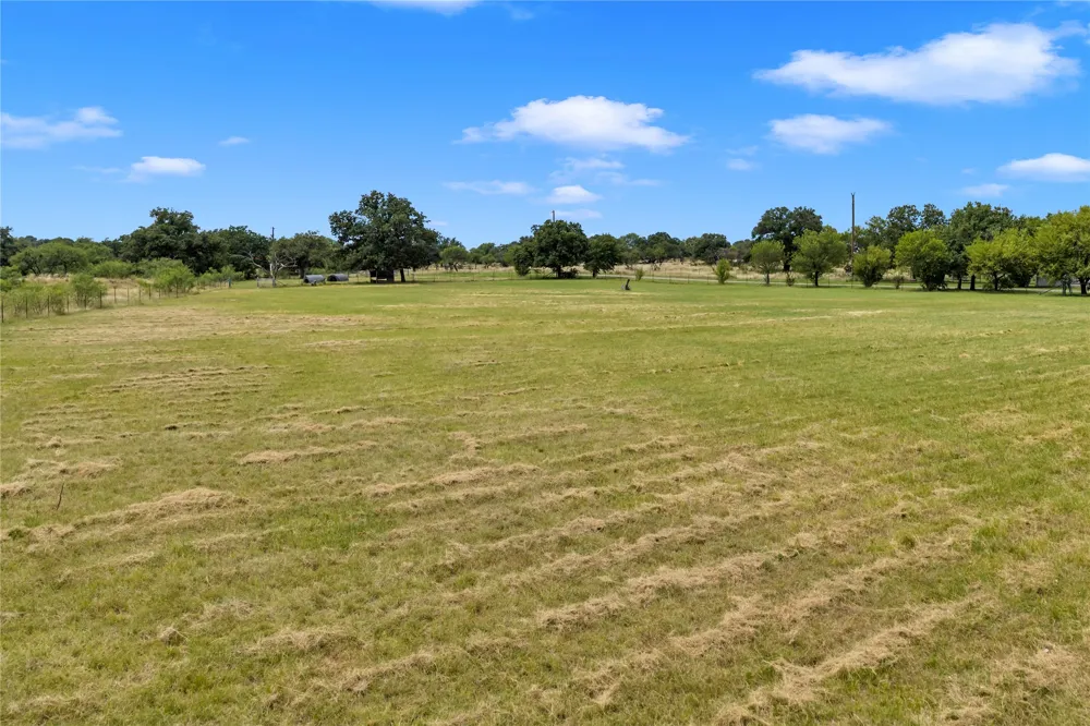 153 Lariat Lane Llano, TX 78643