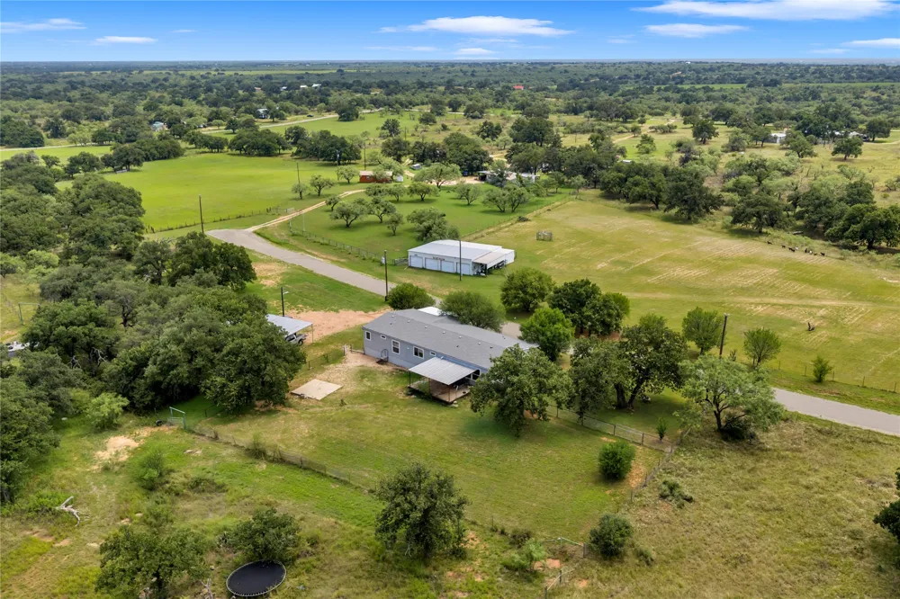 153 Lariat Lane Llano, TX 78643