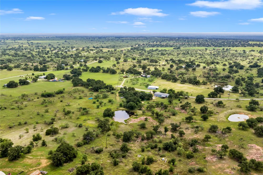 153 Lariat Lane Llano, TX 78643