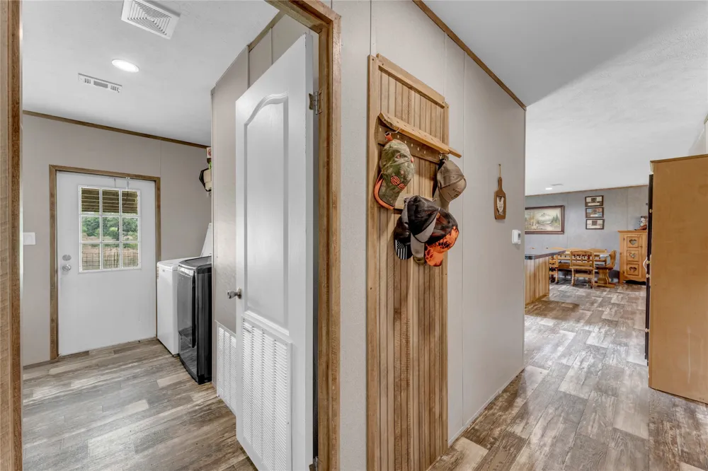 153 Lariat Lane Llano, TX 78643