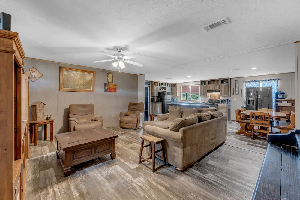 153 Lariat Lane Llano, TX 78643