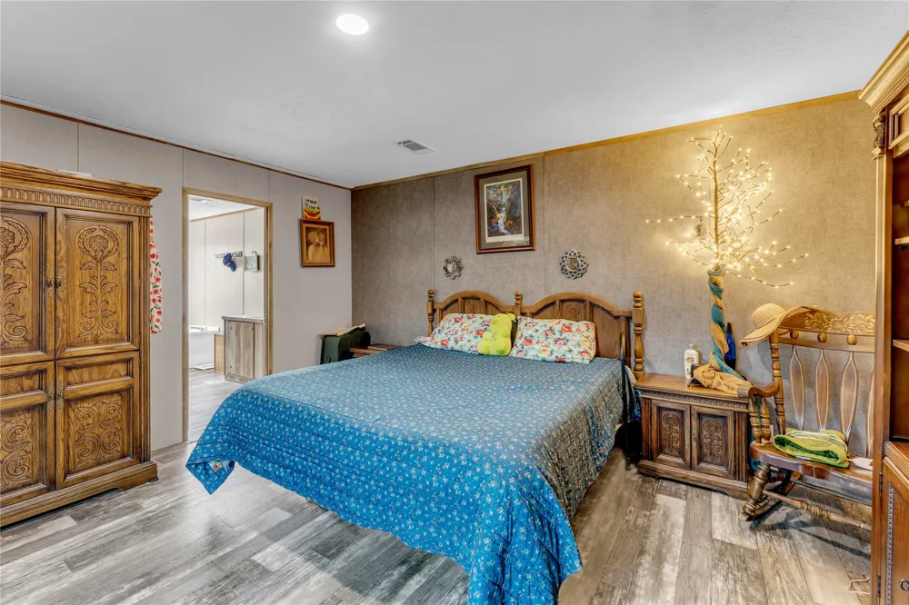 153 Lariat Lane Llano, TX 78643