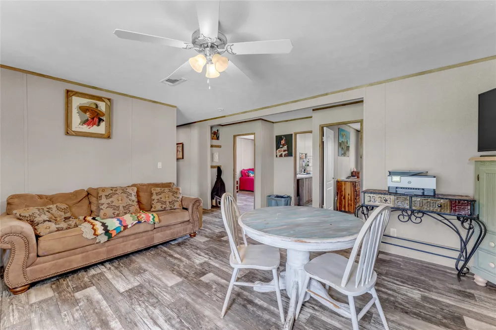 153 Lariat Lane Llano, TX 78643