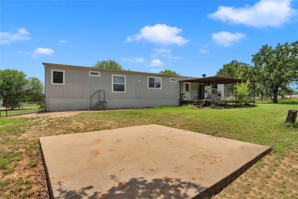 153 Lariat Lane Llano, TX 78643