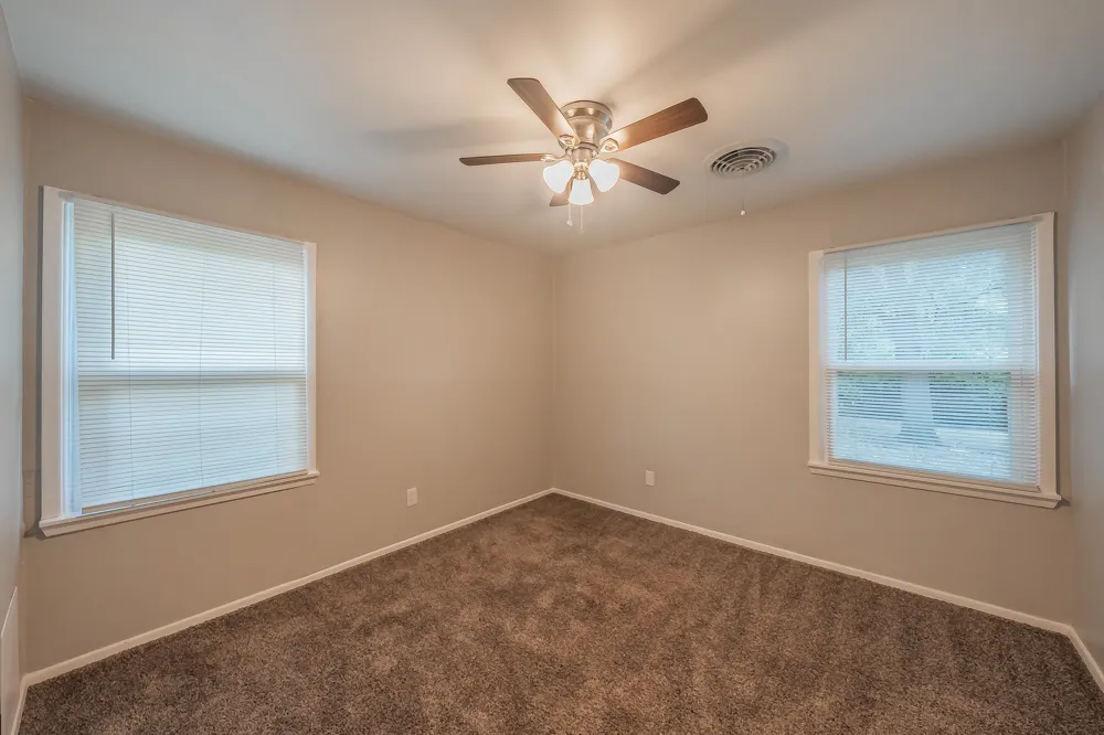 5616 Ammons Street Haltom City, TX 76117