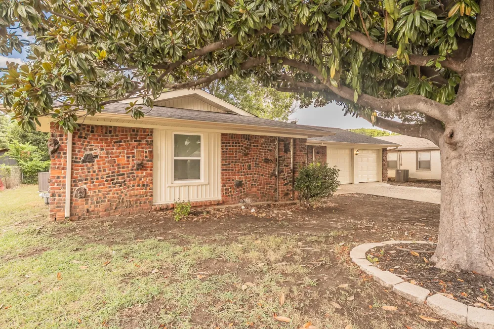 5616 Ammons Street Haltom City, TX 76117